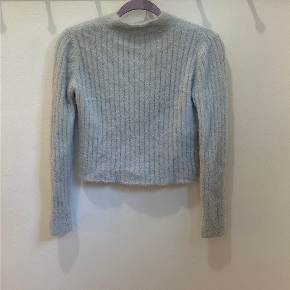 Reserved Cropped Cardigan - Picture 3 of 3